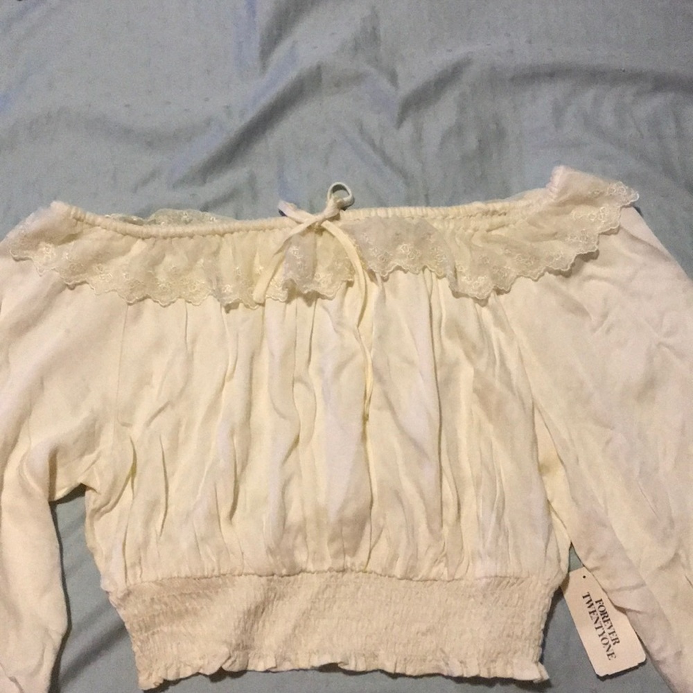 NWT Off the Shoulder Bell Sleeved Crop Top